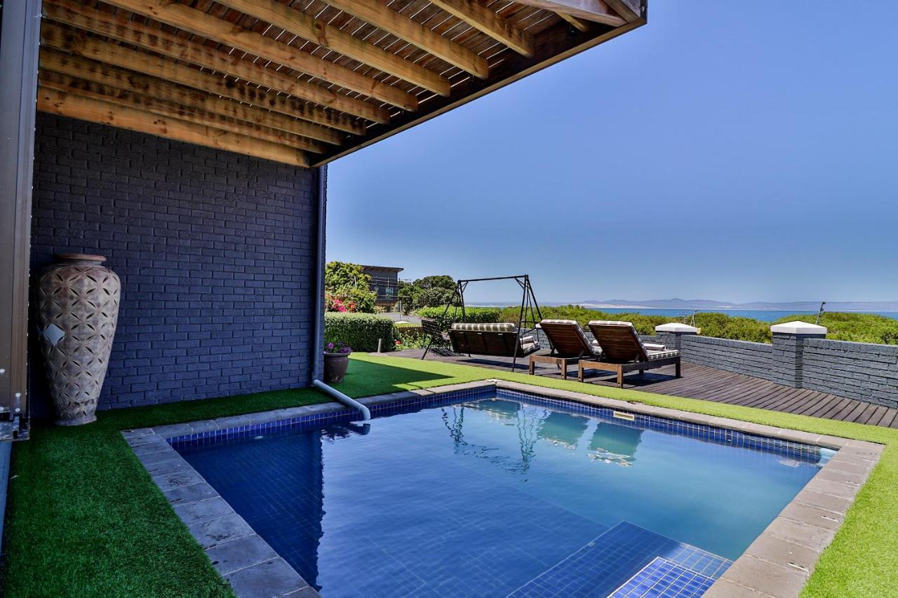 The Whale'S Tale Guesthouse Hermanus Exterior photo