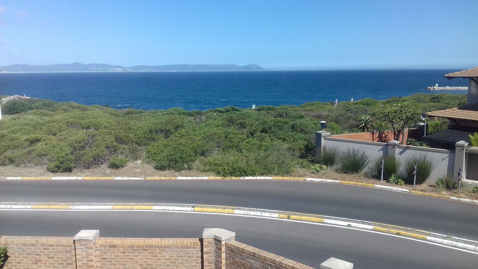The Whale'S Tale Guesthouse Hermanus Exterior photo